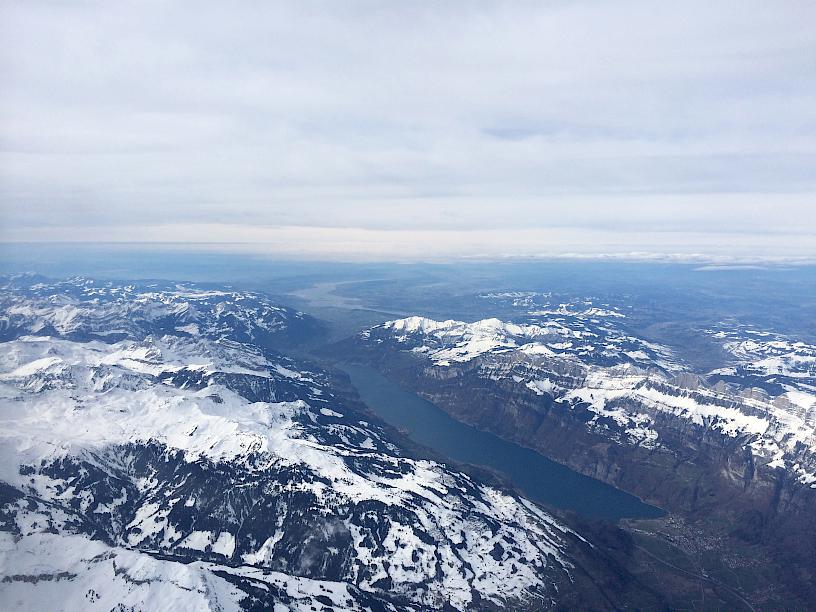 Blick nach Westen mit Blick auf die Churfirsten und den Walensee...